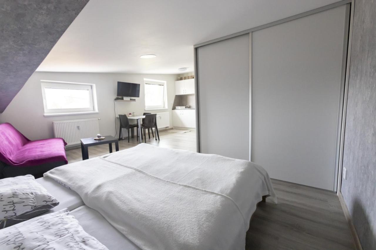Apartmán Theo Veľký Slavkov Kültér fotó